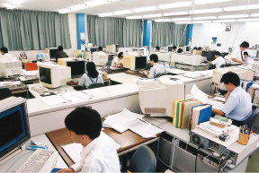 (株)九州機設に改称